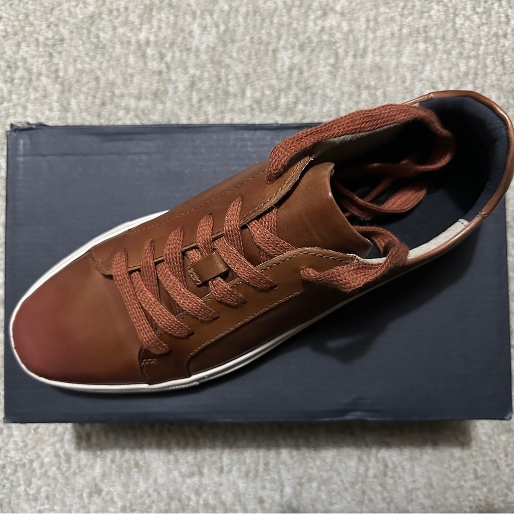 Banana Republic Nicklas Sneaker - Size 9 - Tan - NEW